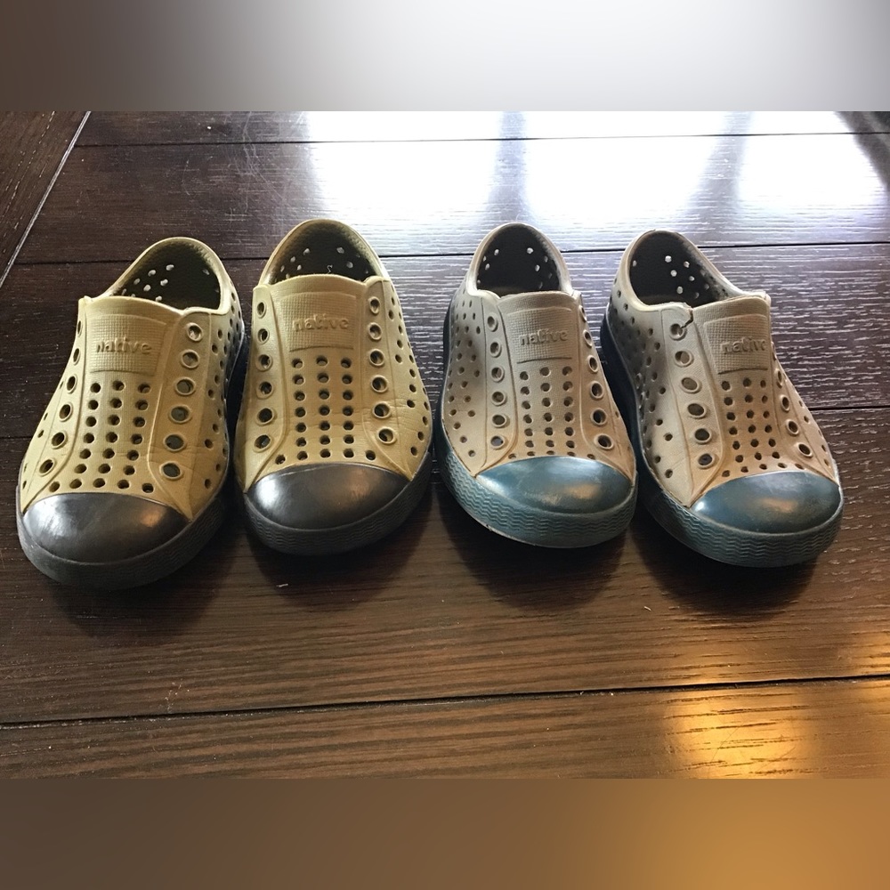 Two pair of Native Jefferson shoes size C-6, olive green/navy and gray/navy